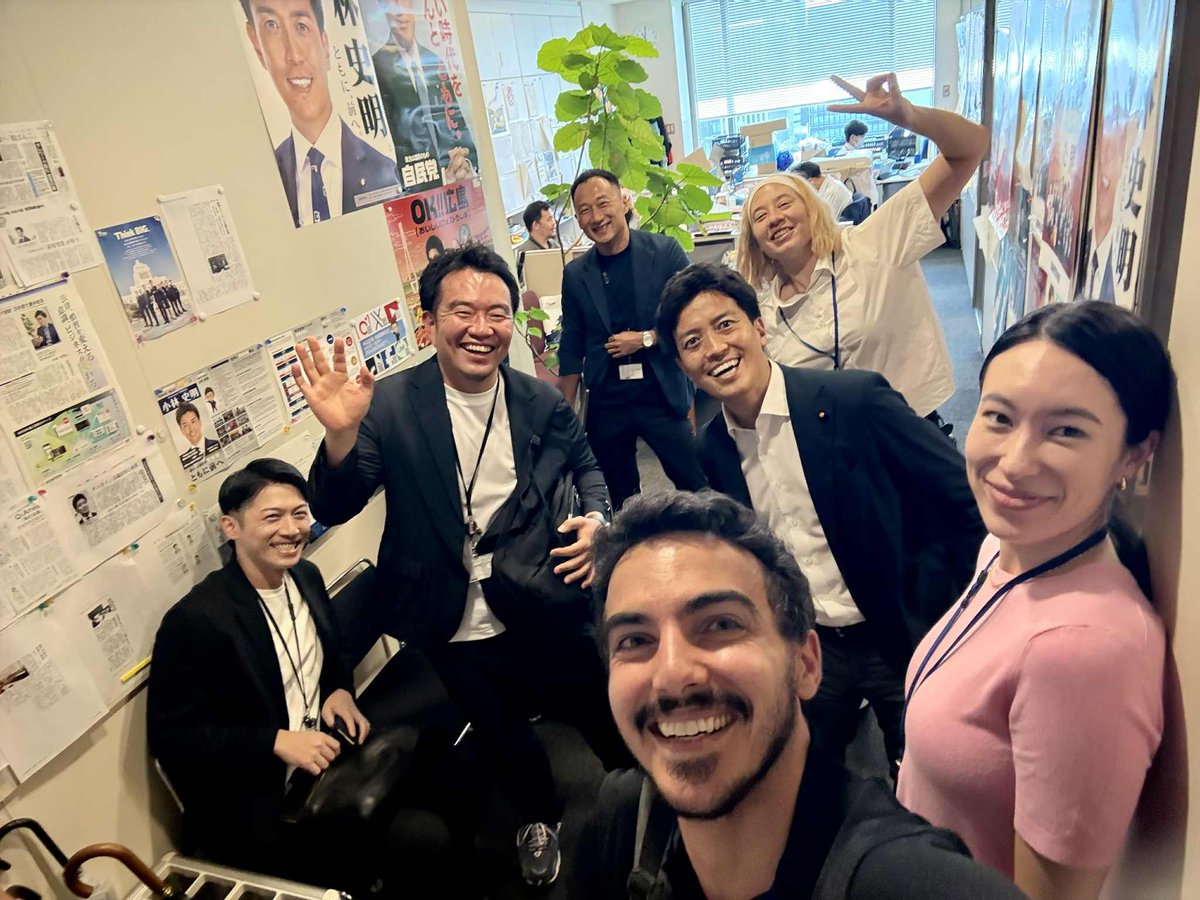 James Riney🐠Coral Capital (@james_riney) on Twitter photo 今朝、小林議員(<a href="/kb2474/">小林史明(衆議院議員/広島6区/福山市)</a>)とお会いしていたところ、偶然にも<a href="/miyata_shoji/">Shoji Miyata</a> や<a href="/Nstock_jp/">Nstock</a> の皆さんにお会いしました。なんという偶然!そしてこれは、小林さんがいかにスタートアップ・エコシステムに対してアクセスしやすく、サポーティブであるかの証だと思います。本当に感謝です! 今朝、小林議員(<a href="/kb2474/">小林史明(衆議院議員/広島6区/福山市)</a>)とお会いしていたところ、偶然にも<a href="/miyata_shoji/">Shoji Miyata</a> や<a href="/Nstock_jp/">Nstock</a> の皆さんにお会いしました。なんという偶然!そしてこれは、小林さんがいかにスタートアップ・エコシステムに対してアクセスしやすく、サポーティブであるかの証だと思います。本当に感謝です!