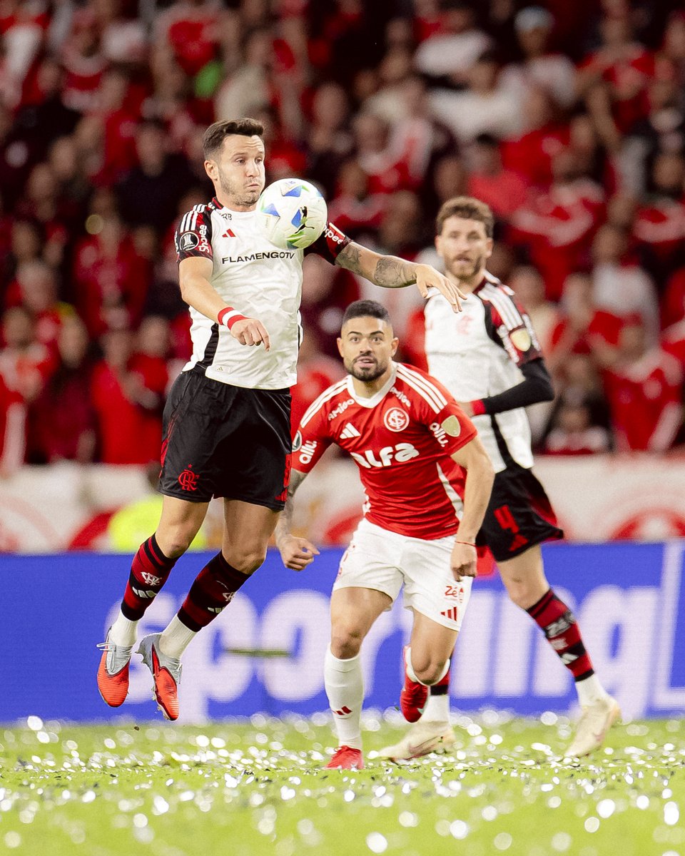 Flamengo's tweet photo. ELE DOMINOU. 🕴️‍♂️

#pics https://t.co/VQRA9cWW7m