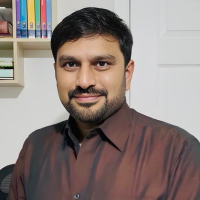 SDM_official1's tweet photo. లోహిత్ రెడ్డినీ Dr. ప్రదీప్ చింతా ఎందుకు విదేశాలకు వెళ్లేందుకు సహాయం చేశాడు...

నిజాలను బయటపెట్టబోతున్న మాజీ వైసీపీ ఎమ్మెల్యే మరియు మంత్రి...
ఇంత బారి మోసం కనీవినీ ఎరుగని రీతిలో వైసీపీ ప్రభుత్వం చేసిందా...
అసలు ఏంటి ఆ మోసం ఎంత మందినీ మోసం చేశారు..
విస్తుపోయే నిజాలతో సౌత్ డిజిటల్ మీడియా మీ ముందుకు రాబోతుంది..

@DrPradeepChinta - @Love_Cinemaa