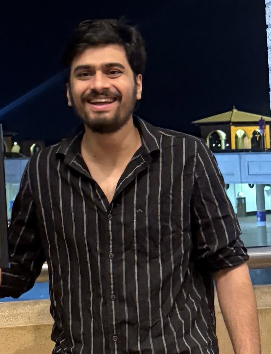 SDM_official1's tweet photo. లోహిత్ రెడ్డినీ Dr. ప్రదీప్ చింతా ఎందుకు విదేశాలకు వెళ్లేందుకు సహాయం చేశాడు...

నిజాలను బయటపెట్టబోతున్న మాజీ వైసీపీ ఎమ్మెల్యే మరియు మంత్రి...
ఇంత బారి మోసం కనీవినీ ఎరుగని రీతిలో వైసీపీ ప్రభుత్వం చేసిందా...
అసలు ఏంటి ఆ మోసం ఎంత మందినీ మోసం చేశారు..
విస్తుపోయే నిజాలతో సౌత్ డిజిటల్ మీడియా మీ ముందుకు రాబోతుంది..

@DrPradeepChinta - @Love_Cinemaa