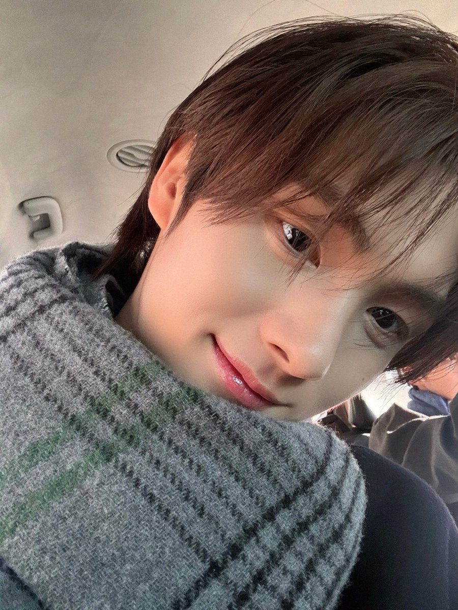 빵지 tweet media