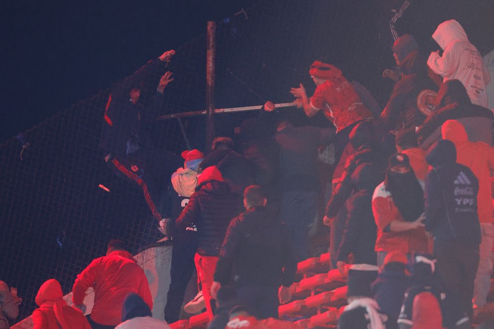 #Independiente #udechile #VamoslaU NO SE TIRO LO TIRARON LO MATARON