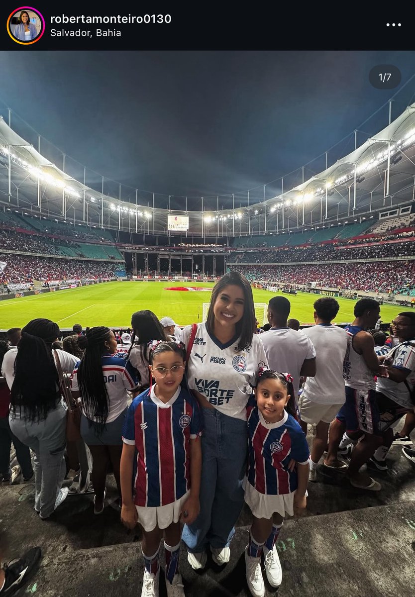 voudebahea's tweet photo. 📲 Roberta Monteiro (esposa de Marcos Felipe) via IG:

"Hoje foi nossa vez de despedirmos desse lugar que foi nossa morada por muito tempo. Gratidão a Deus por nos trazer para viver o Bahia.

Minhas filhas sentiram a verdadeira felicidade dentro de um clube e isso me fez amar o Bahia de uma forma diferente.. as duas são Papai F.C mas também hoje são Bahia declaradas, e dizem que vão falar isso onde for, rsrs.

Obrigada, Torcida Bamor, por nos permitir hoje viver essa torcida de perto, levaremos essa memória em um lugar especial no nosso coração!

Espero que seja um “até breve”, eu amo o Bahia, com todo meu coração. Gratidão ao Bahia, todo sucesso e estamos na torcida 💙❤️"