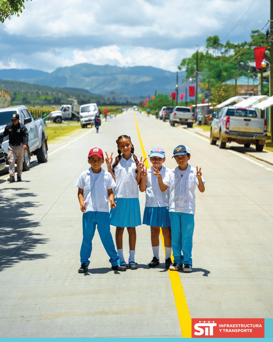 Inauguración del proyecto de pavimentación con concreto hidráulico en la ruta CA-5 Norte, Támara, una obra estratégica que
moderniza la infraestructura vial y fortalece la seguridad de los usuarios. El proyecto tiene una longitud total de 5.50 km.