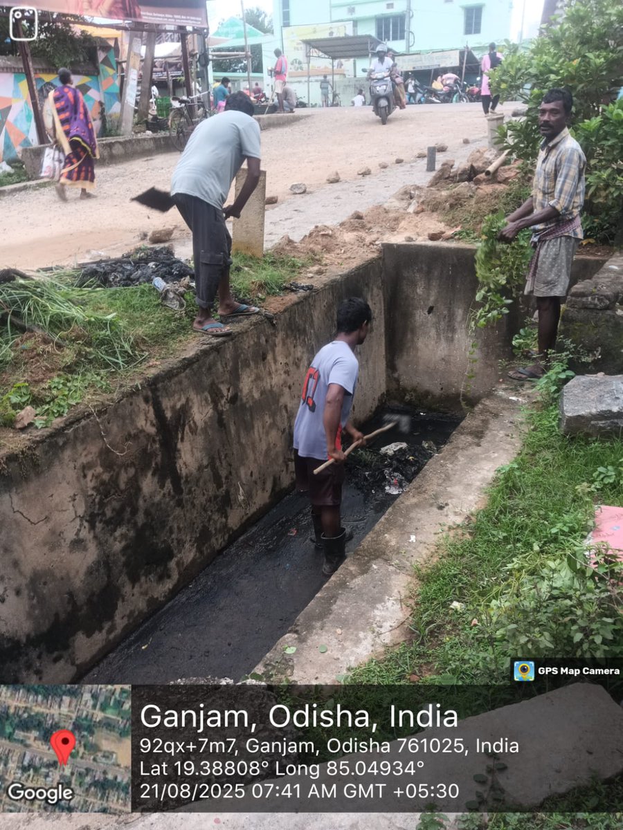 NAC_Ganjam's tweet photo. Door to door awareness programme on " *Aaingata safei Surakshit safei"* campaign,  and protocol in respect of Ganjam  NAC.@CMO_Odisha @HUDDeptOdisha @Ganjam_Admin @DUDA_Ganjam @Swachhasurvekhan @sbmodisha https://t.co/CyDbqcHZc7