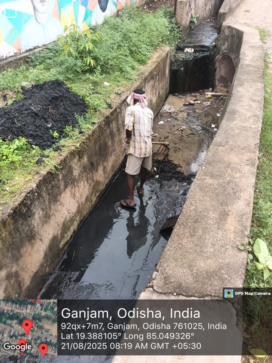 NAC_Ganjam's tweet photo. Door to door awareness programme on " *Aaingata safei Surakshit safei"* campaign,  and protocol in respect of Ganjam  NAC.@CMO_Odisha @HUDDeptOdisha @Ganjam_Admin @DUDA_Ganjam @Swachhasurvekhan @sbmodisha https://t.co/CyDbqcHZc7