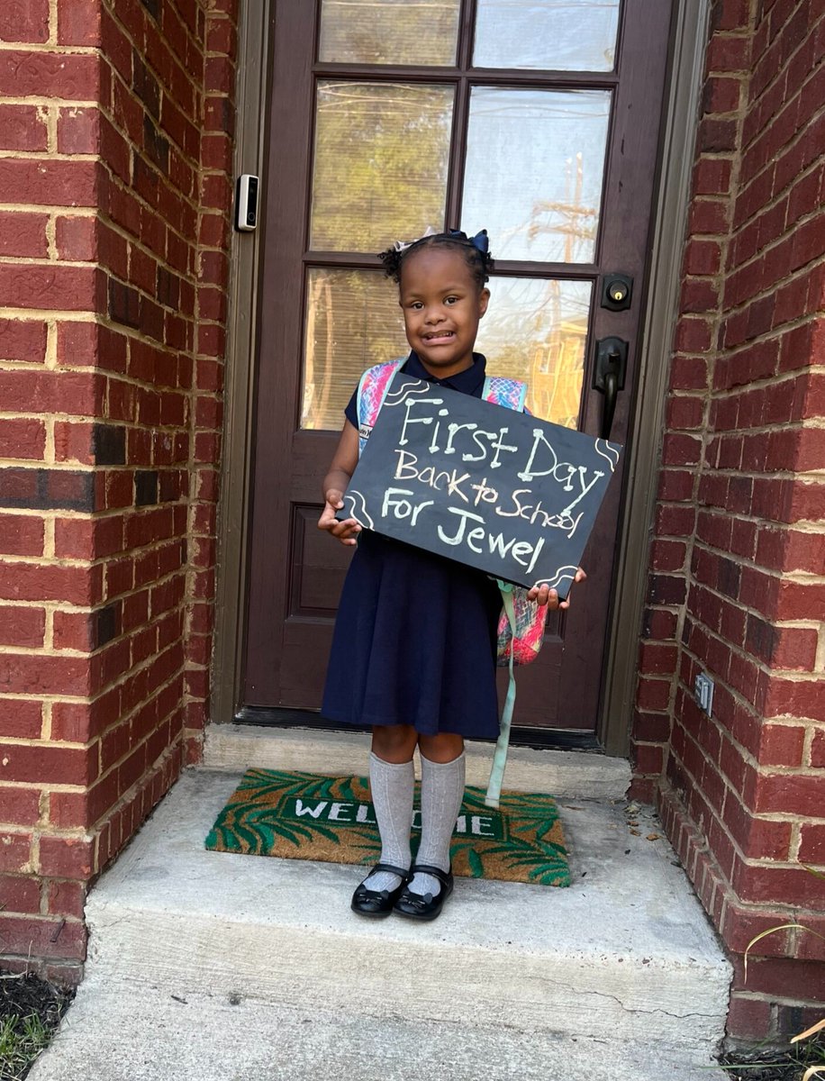 GDSFoundation's tweet photo. #WednesdayWonderful 📚✏️#GLOBAL #BackToSchool Edition! 🎒🍎 It's that time of year again &amp; we’re looking at back-to-school smiles from the years! 🌟We want to see YOUR 2025 back-to-school photos: https://t.co/0hdsd2QVri 🚌💙#DSRocks https://t.co/4BgeoJ8dJ2