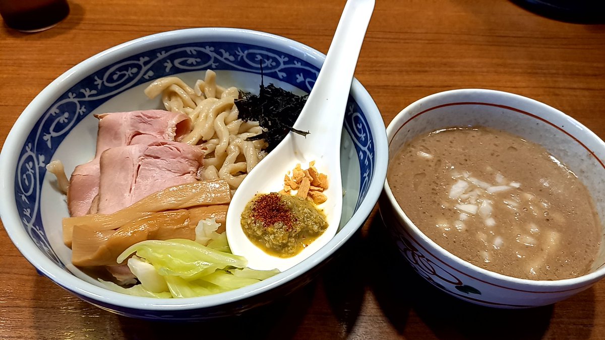 prototype000011's tweet image. 