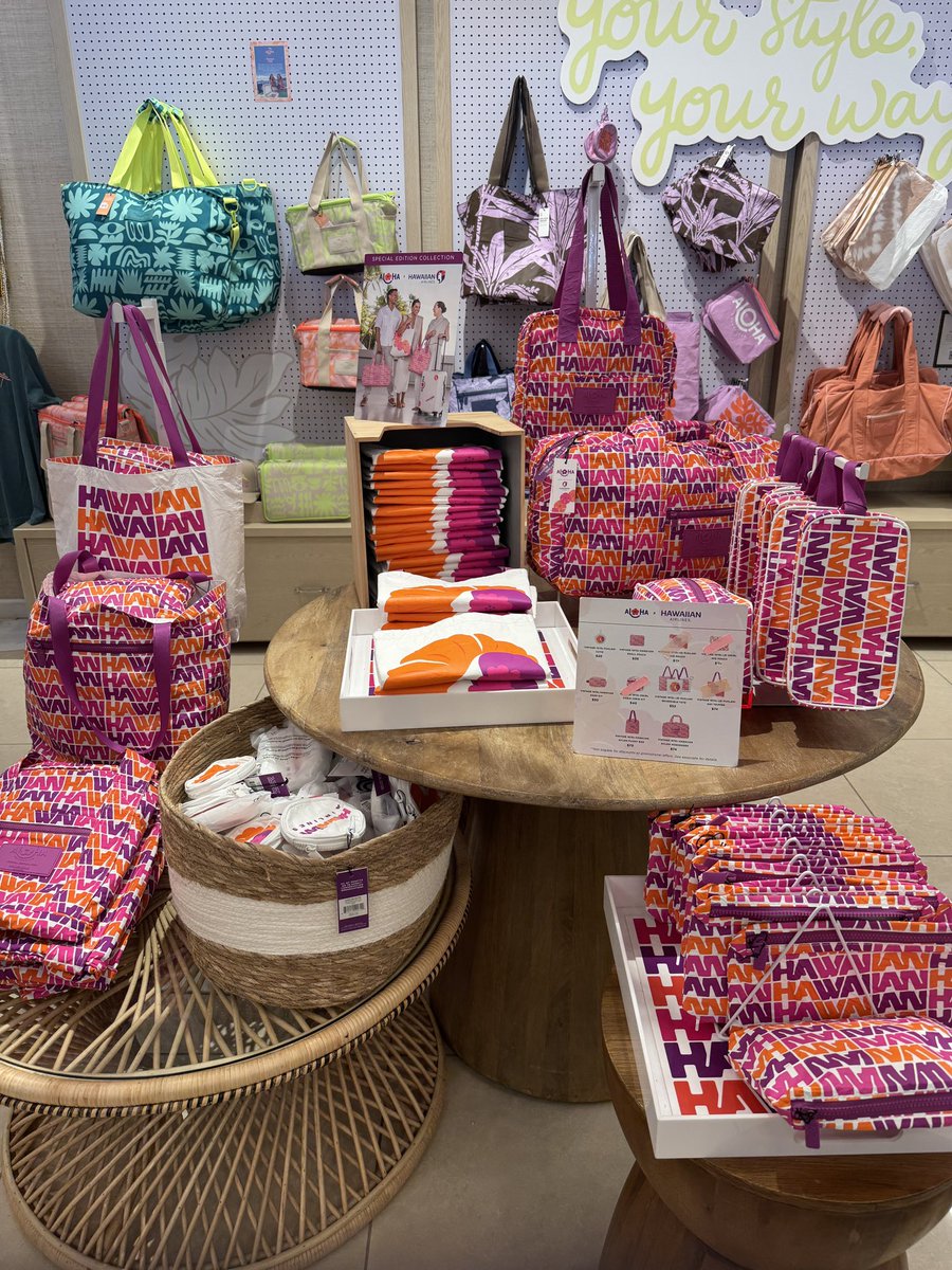 MomoRock2017's tweet image. ミニポーチを買うのだ😇
#alohaCollection
#2025年ハワイ