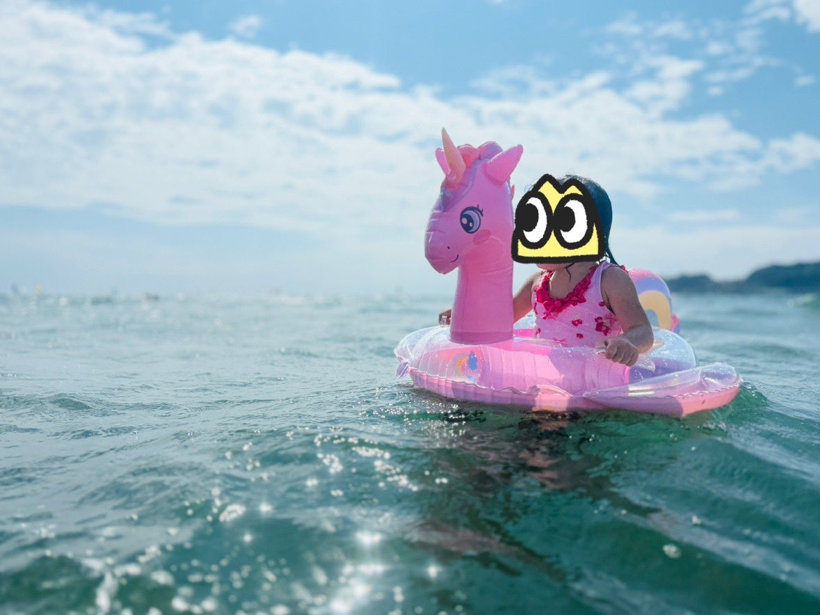 nyame_kozure's tweet photo. 先週末は材木座🏖️に海水浴行ってきた〜！
鎌倉駅からバスを乗り継ぎ約2時間。
無料シャワー🚿あり！お盆でもほぼ混雑ナシ！
特筆したいのが「DRIFTWOOD」の料理！価格は多少張るものの海の家レベル超えた味で、都内にあっても通うレベル！近くのホテルが経営してるとのことで納得！また行きたい〜！ https://t.co/pLslcPIFd0