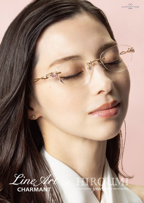CHARMANT_Ginza's tweet photo. 本日の営業時間は11:00～19:00でございます。
【15th記念コレクション】
-つぼみ tsubomi-
新しい季節の訪れを告げる桜の蕾が少しずつほころび色づいていく可憐な姿を異なるシェイプの貴石で造形。

#メガネ #銀座 #ラインアートシャルマン #HIROUMI #中条あやみ 
https://t.co/kyhSSJAWfb https://t.co/CRrtVIyOmp