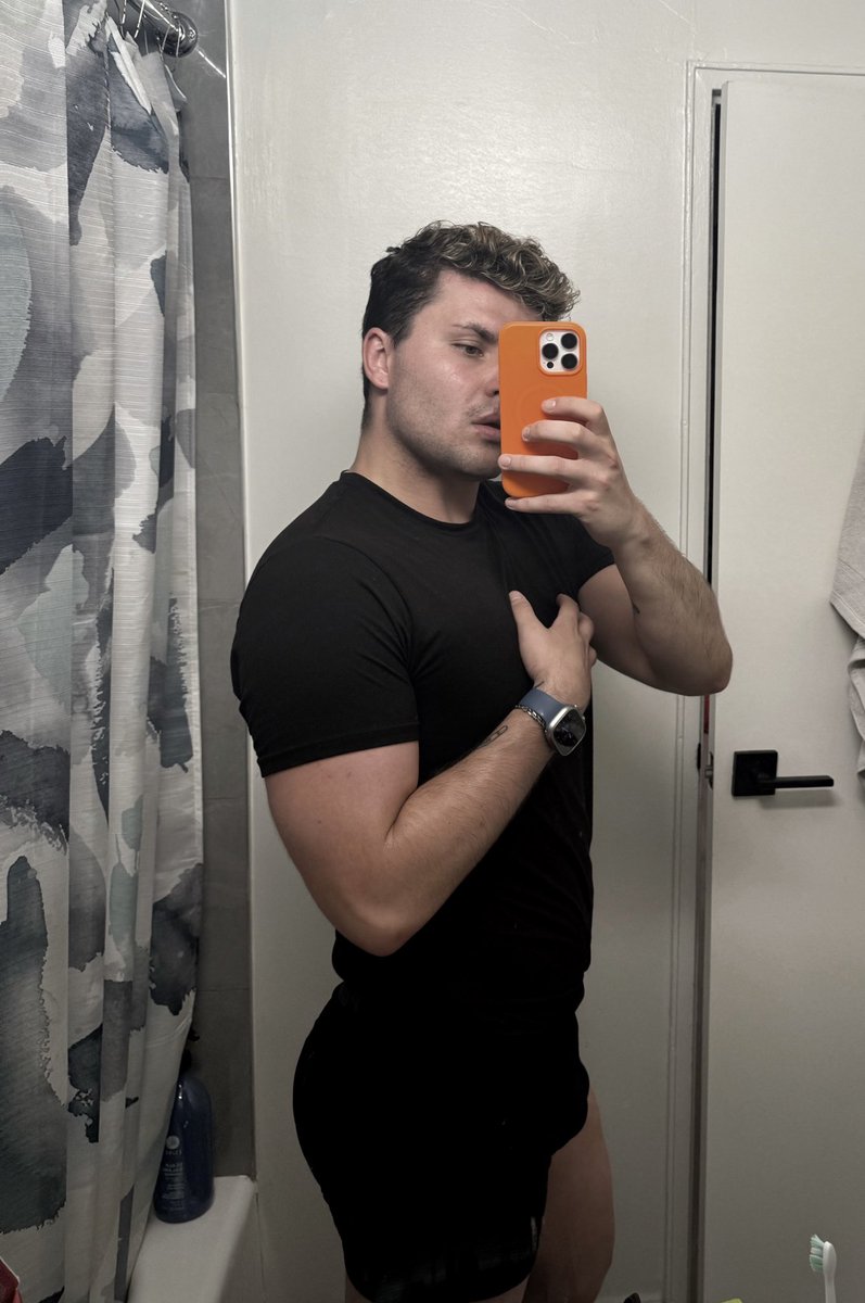 PowerFlower26's tweet image. What’s up?
#gay #укртві