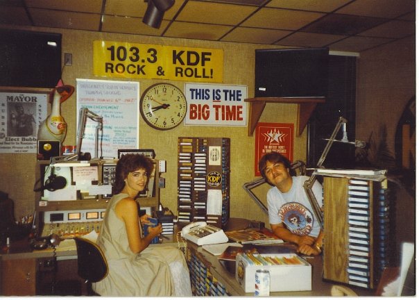 It's National Radio Day! 🎤🎧Here's a photo from 103-KDF Rock studio in Nashville. circa late 80's/early 90's. With radio personality Doug Baugh stopping in to say hi.