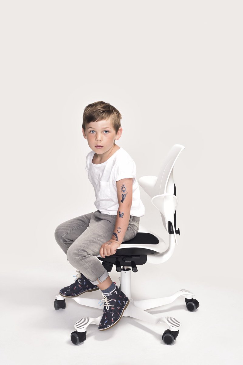 NordikSeating's tweet photo. ¿Por qué elegir La silla ergonómica Capisco de HÅG? ¿Buscas una silla ergonómica nueva?  Escuche sobre los beneficios únicos de la icónica silla Capisco , desde la promoción de un estilo de vida menos sedentario hasta un diseño sostenible pionero MADE IN NORWAY. Ahora en Ecuador https://t.co/M6eVywmaQa