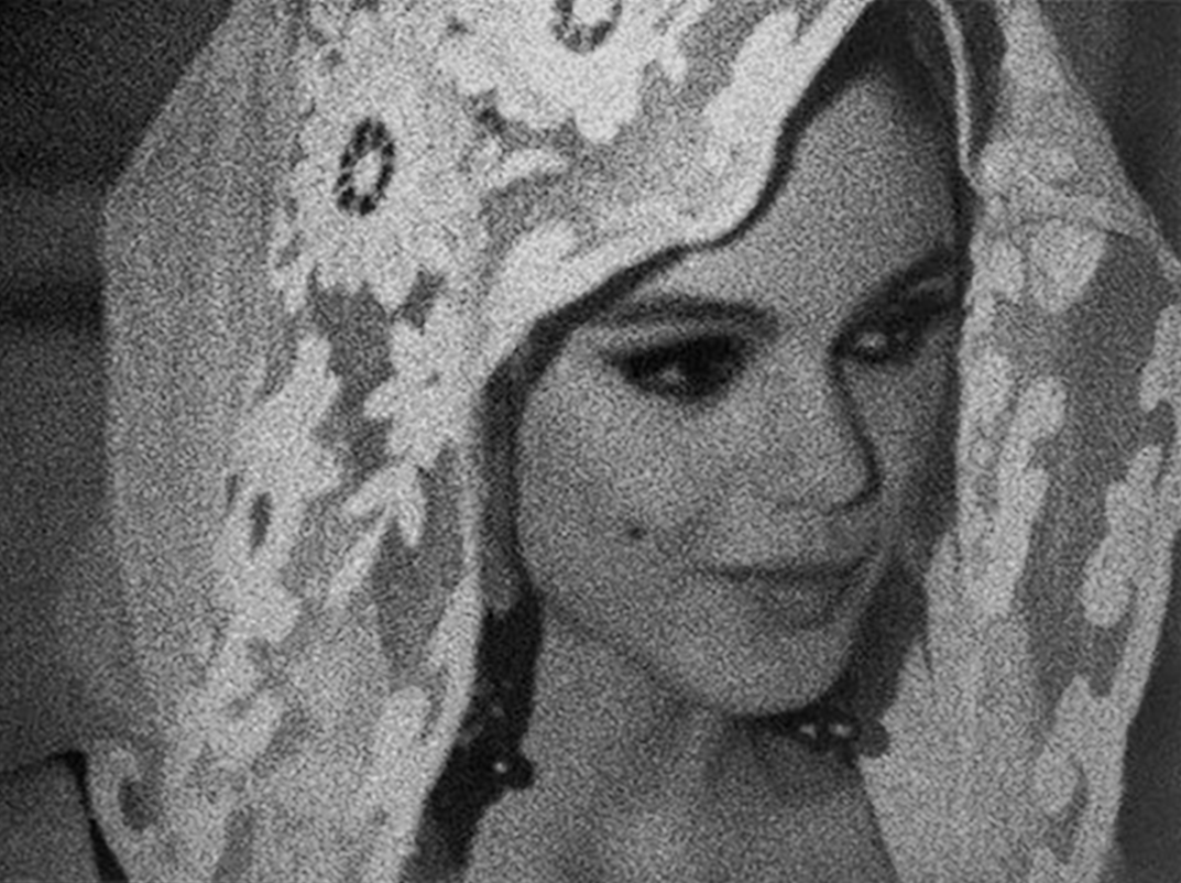 TheEdieSedgwick's tweet photo. Edie Sedgwick dancing in the Silver Factory, 1966 https://t.co/zJK4jeBB76