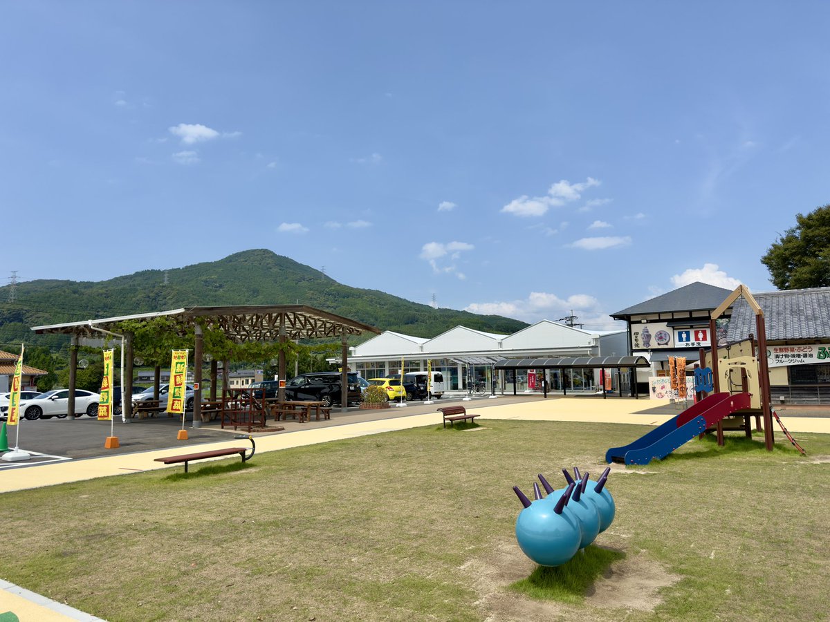 shinya_w's tweet photo. 今日のお昼はここで
#道の駅伊万里 https://t.co/IvApAHkt52