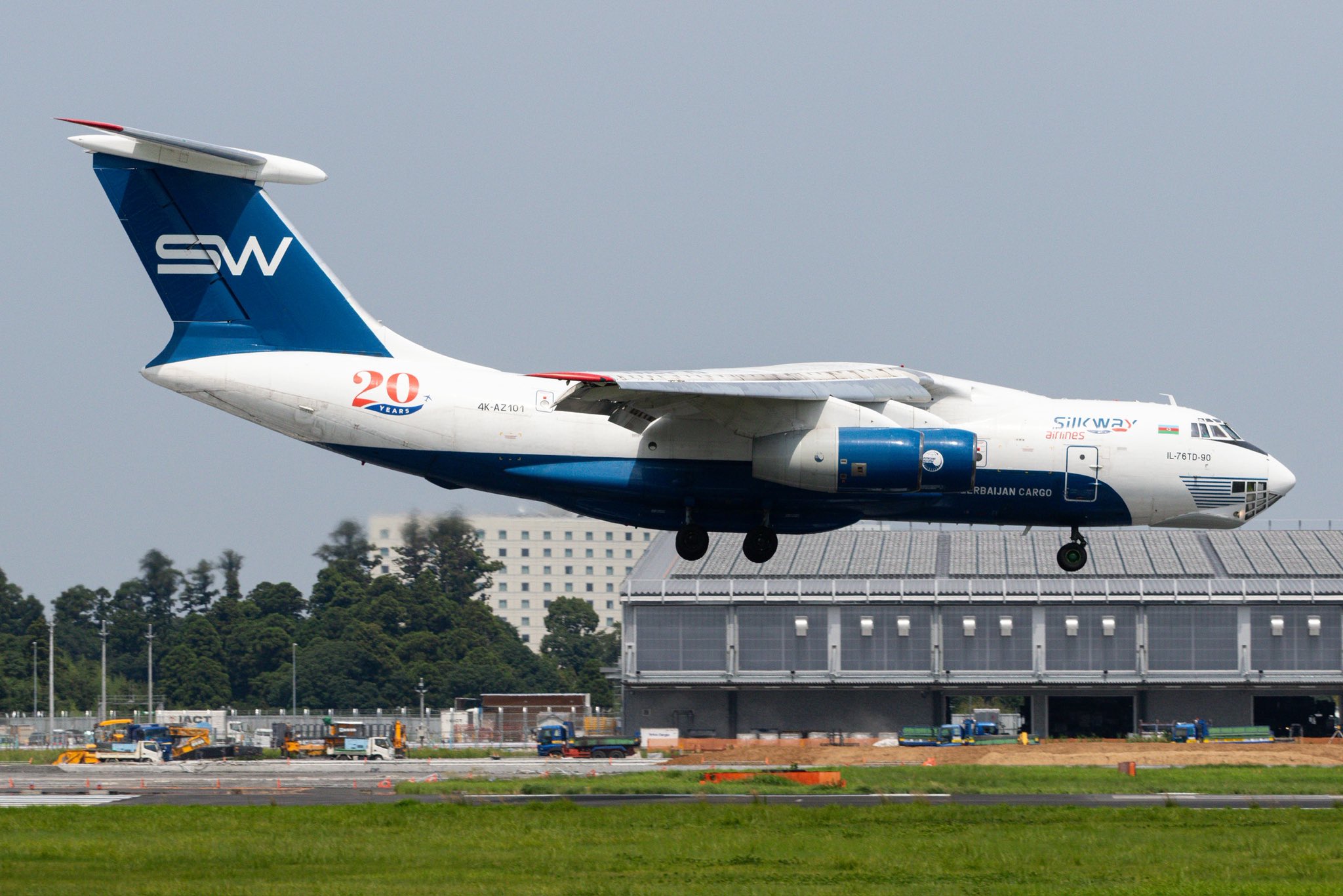ロシア輸送機　IL-76  ATLANT-SOYUZ とSilkway 2機 ロシア輸送機 IL-76 ATLANT-SOYUZ とSilkway 2機 ロシア輸送機