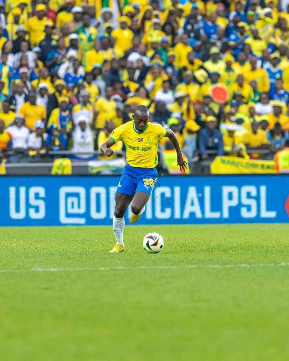 SundownsXtra_'s tweet photo. Peter Shalulile on his record equalling 129 Goals "I believe that many goals will come, I just need to get my confidence back.

“25 goals is my target, with God by my side it’s possible.” 💛👆 https://t.co/9nUdFbXroR