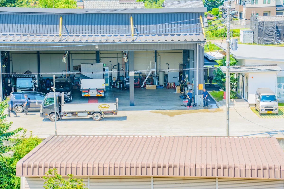 sepgpr1996's tweet photo. 本日も暑いですね🥵作業は無理せず、水分補給をしっかりして安全第一で進めましょう！📷普通自動車の整備や点検、洗車も受付��です📷お仕事の車から日常のお車まで、安心してお任せください！
 TEL:048-969-7510　WEB:https://t.co/jQMwHt1AQt 🔧
#車両整備 #車両レンタル #トラック #車 #運送 https://t.co/0sW3USJqKJ