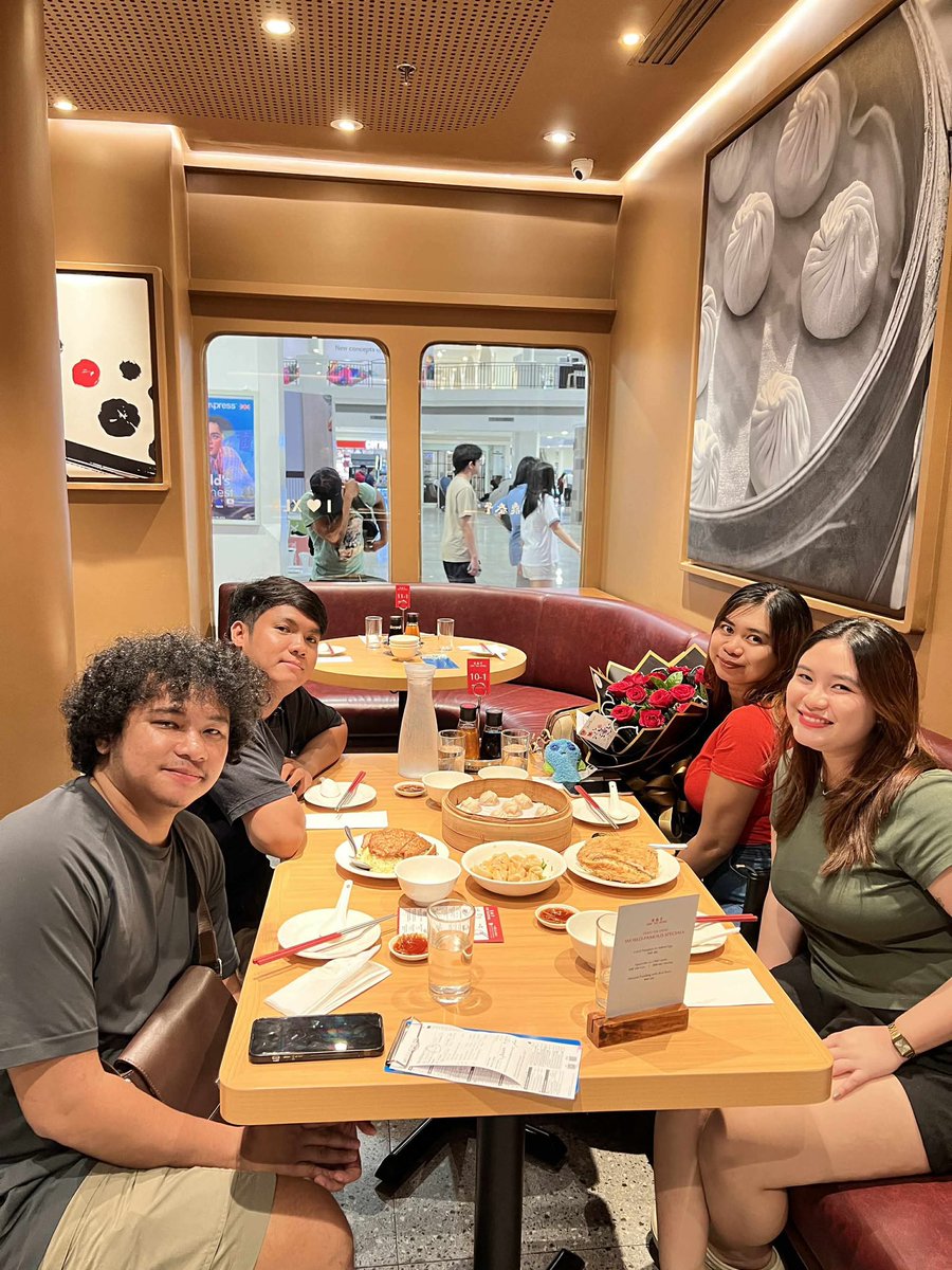 Aerien_m's tweet photo. 🤗🤗🤗 https://t.co/BYfeA0dkpX