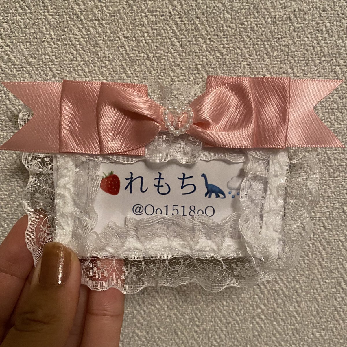 とっっても可愛い名札ができたので色んな現場でつけていきたいと思います☆

ママが百均で見つけてくれたケース可愛すぎない？？？🎀

中の名前とXは親友が作ってくれた✌️