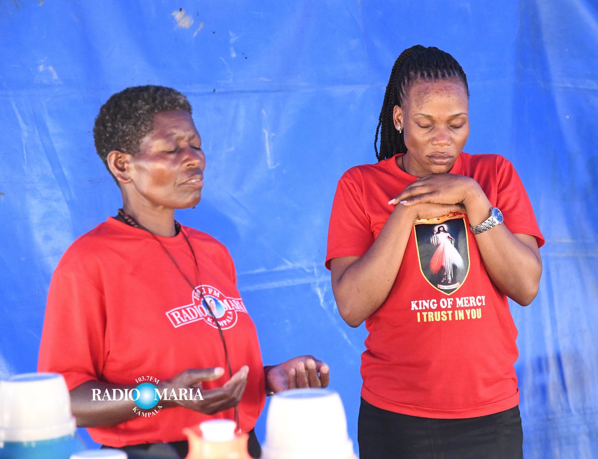 radiomariaug's tweet image. Heavenly Father, 
I rise today in Your presence, grateful for the breath of life and the promise of a new day. 
Fill me with Your Spirit so that my words may bring encouragement, my hands may do good works, and my heart may reflect Your love. 
Mother Mary, intercede for us.