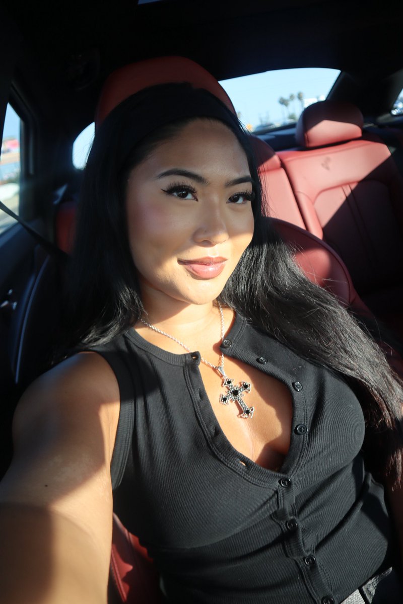 tiarasfreonal's tweet photo. Profile pic + some extras :)) https://t.co/dBrWtNYyBT