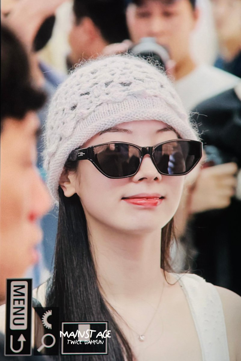 250821 프리뷰
#DAHYUN #다현 #ダヒョン #트와이스 #TWICE
<a href="/JYPETWICE/">TWICE</a>