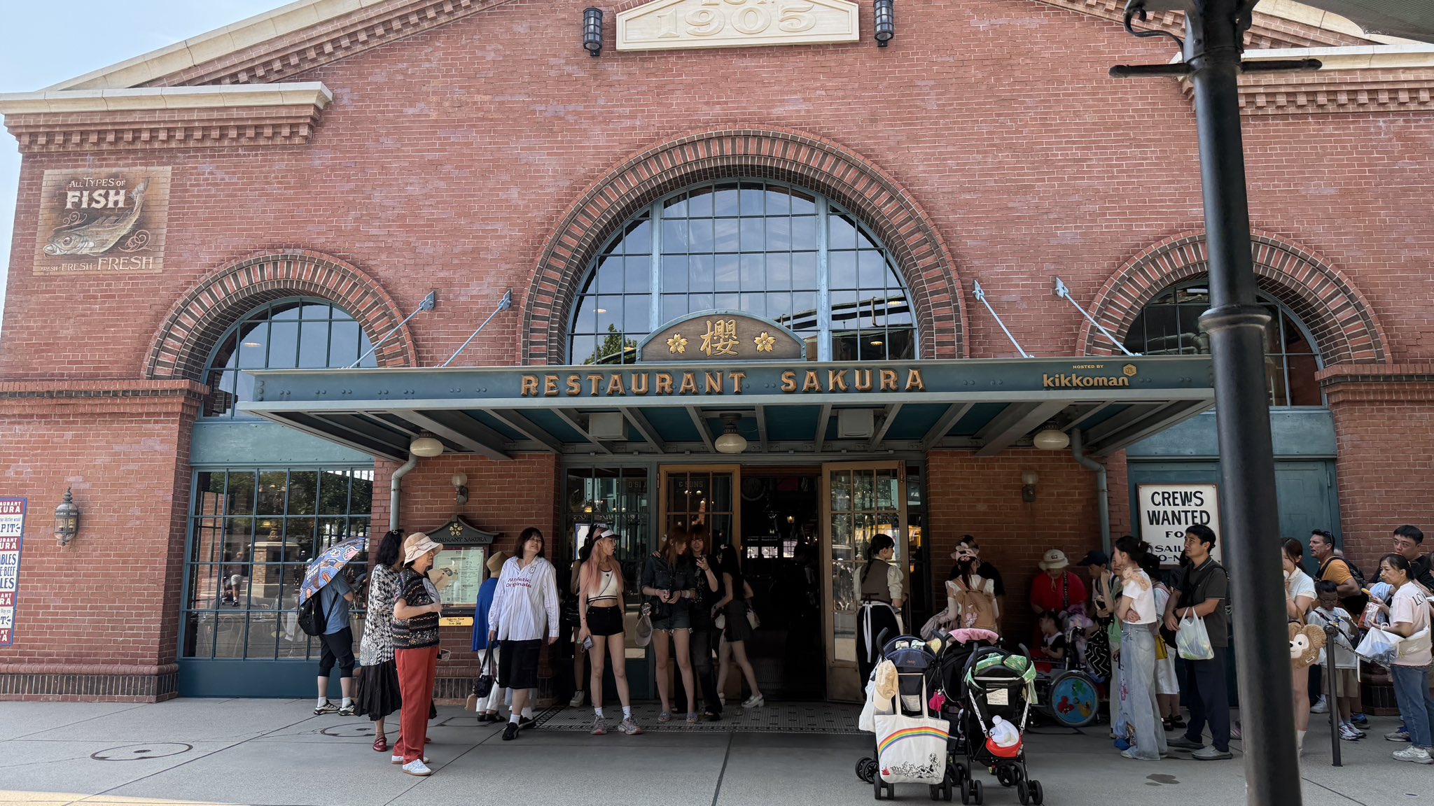 Disney - プロフ要参照です 831260_l.jpg