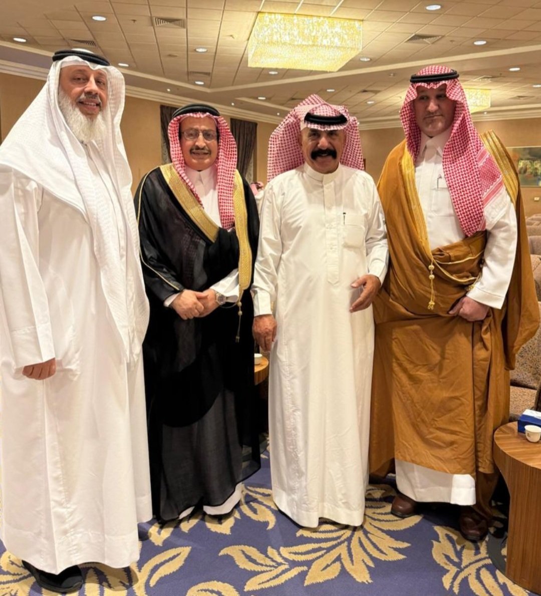 صورة من الحفل الكبير
لزواج ابن العم/
هشام بن صالح  المرزوق
حفل زواج جميل وراقي بكل تفاصيله . مبروك للعروسين
#هشام_المرزوق