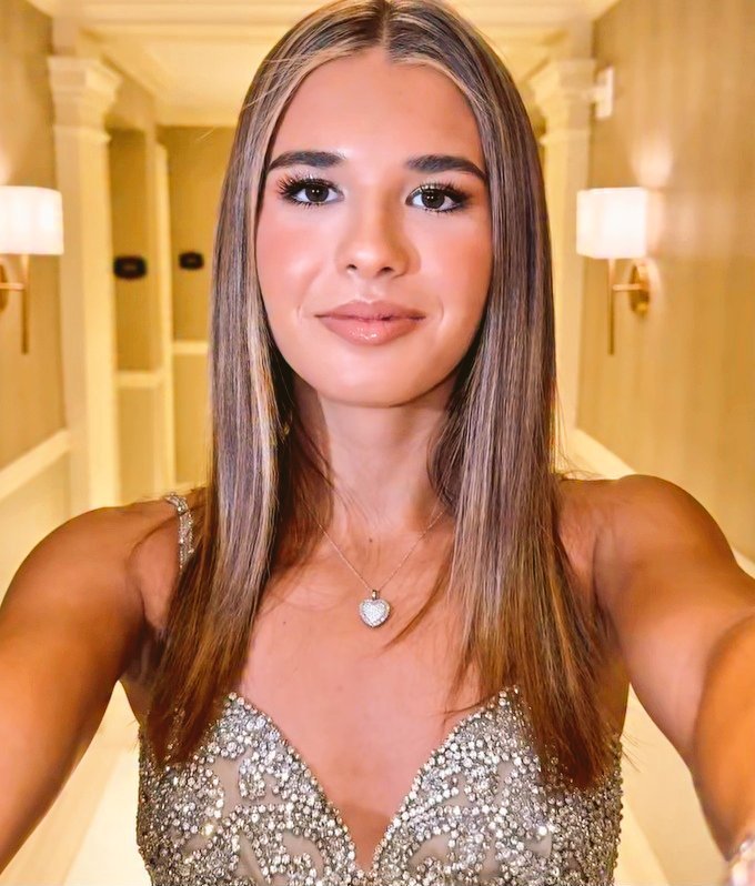 👋 Raise your hand if you're a TRUMPER, let's see!