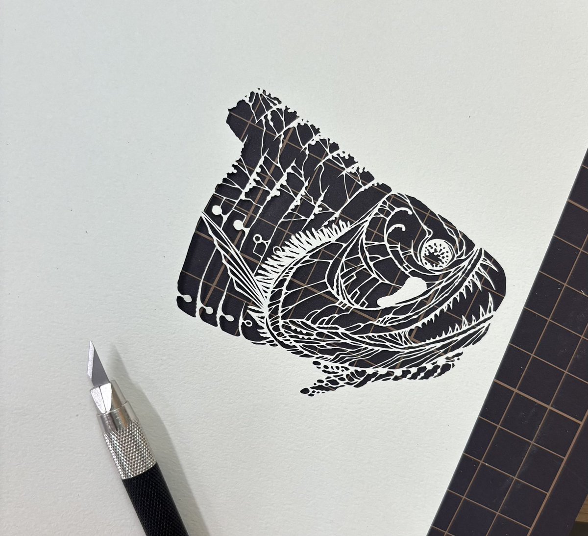 kiriken16's tweet photo. こっちも進めてます。
#切り絵 https://t.co/Ux6seqRyJo