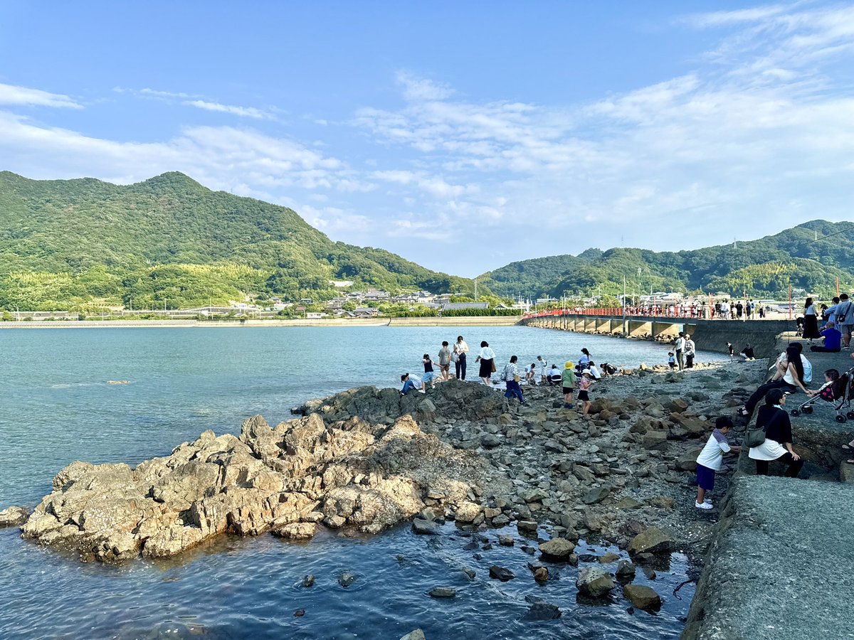 nonjichannel's tweet photo. ⛩️津嶋神社夏季例大祭⛩️
【御祭神】須佐之男命(素戔嗚尊)
荒々しい性格を想像する一方で
厄除けや疫病退散の神として信仰される。
《神仏習合》同一神･牛頭天王として祀り
神仏分離令により現在の祭神とされる。
全国的に珍しい小児守護 子供の神様。 https://t.co/rFEiTflNGS