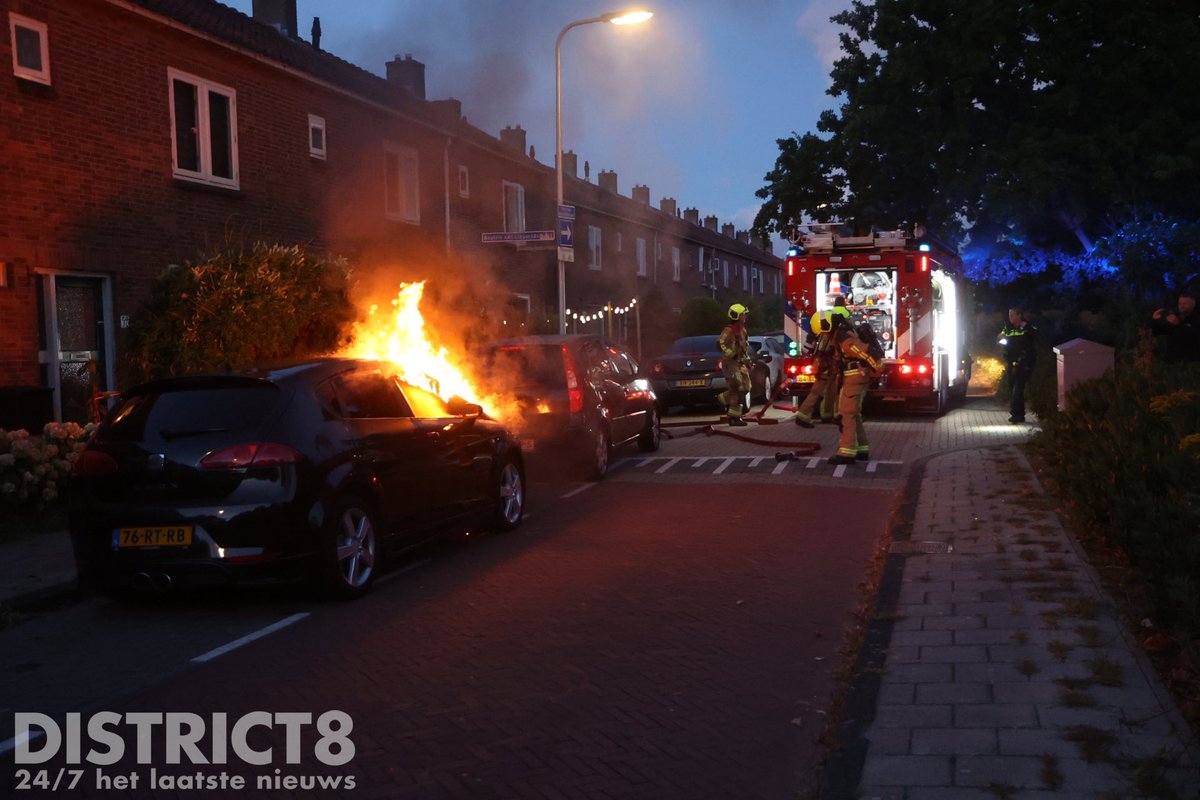 Geparkeerde auto in brand gevlogen in Naaldwijk
