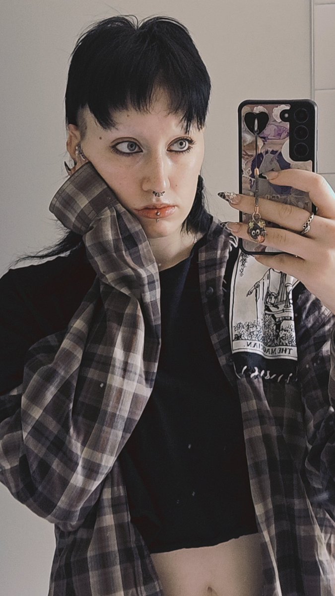 Im having such a rough day
Spoil me losers amazon.ca/registries/gl/…

#findom  #femdom #goddess #worship #simp #beta #cuck #walletdrain #sellingcontent #paypigsfindme #paypig