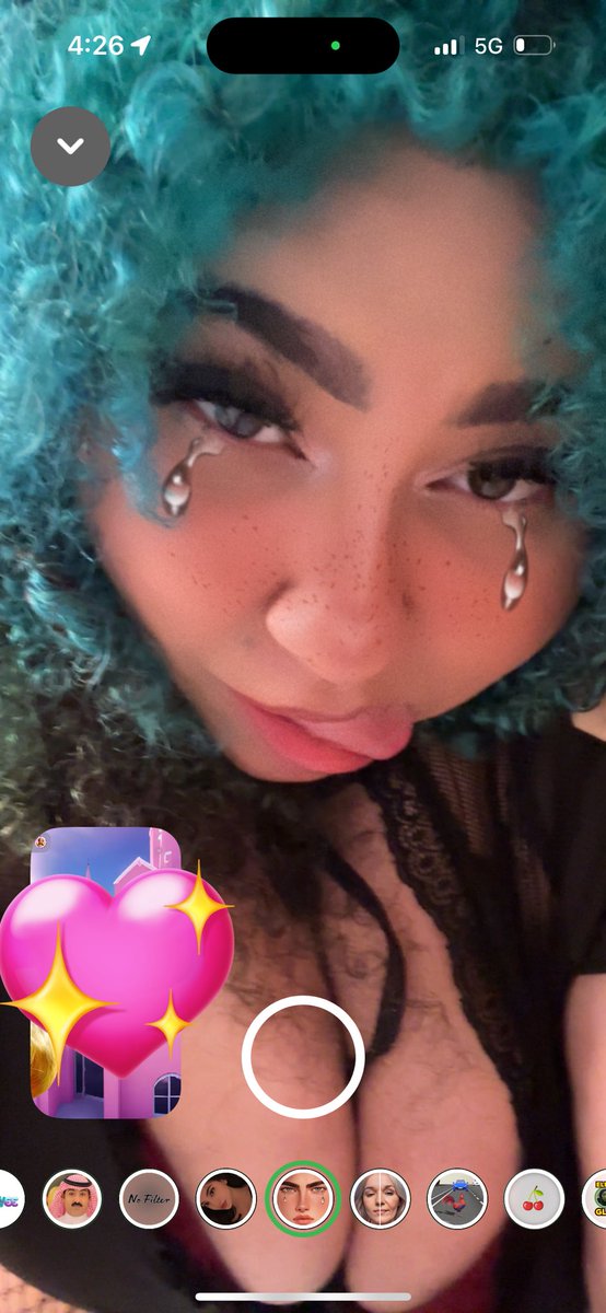notcute_'s tweet photo. Drunk photo I took https://t.co/3IDx2KoRd9