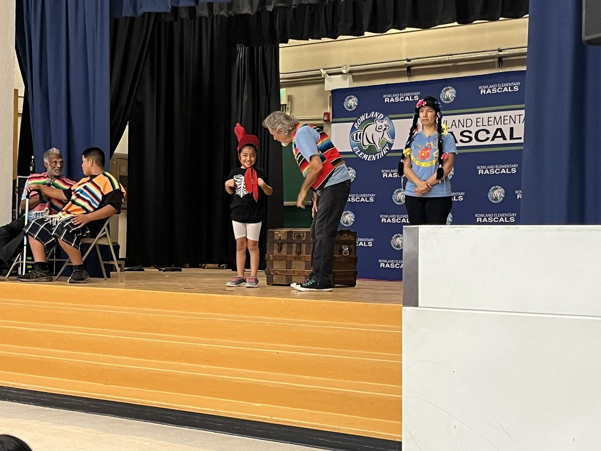 Mrs. Holloway tweet media