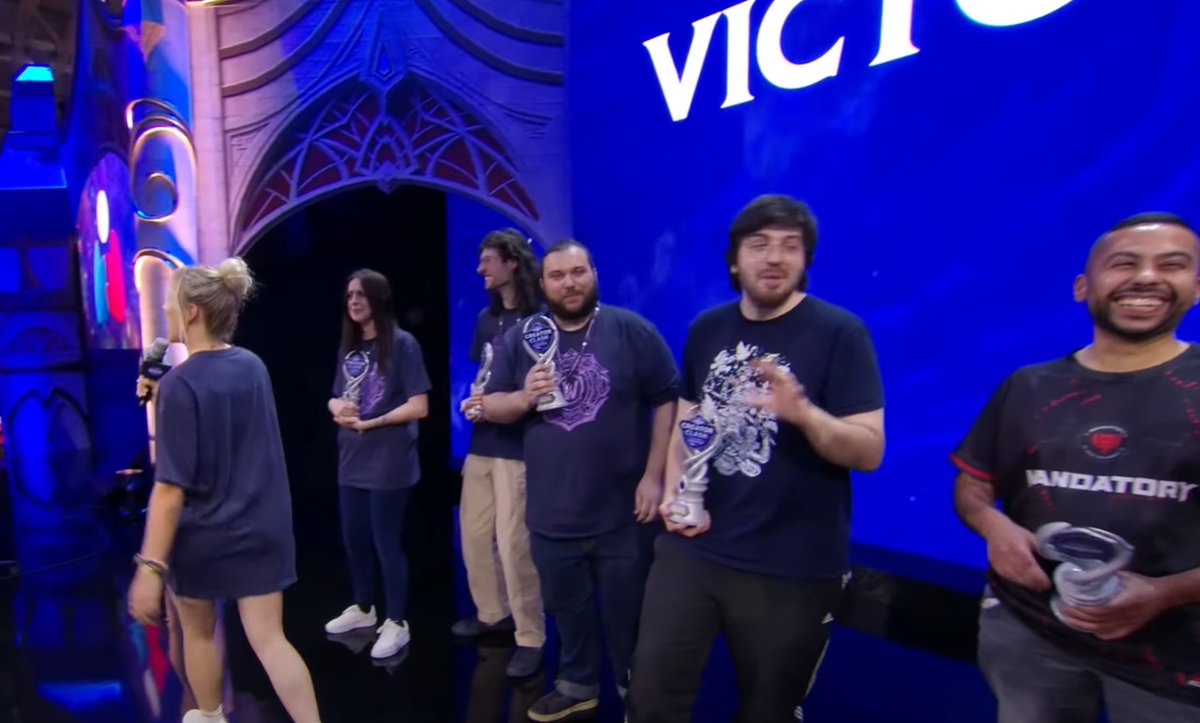 Heal the world <a href="/kusa_alex/">Kusa</a> !

Superbe de voir la Team France championne du monde, <a href="/Warcraft_FR/">Warcraft FR</a> très bien représenté.  🇫🇷

Félicitations <a href="/frozencrystal/">Mary</a>, <a href="/LapiTV/">Lapi</a>, <a href="/TaralesMW/">Tarales</a> et <a href="/Tokeros1/">Tokeros</a>, history been made ! 🔥💙
#WorldOfWarcraft