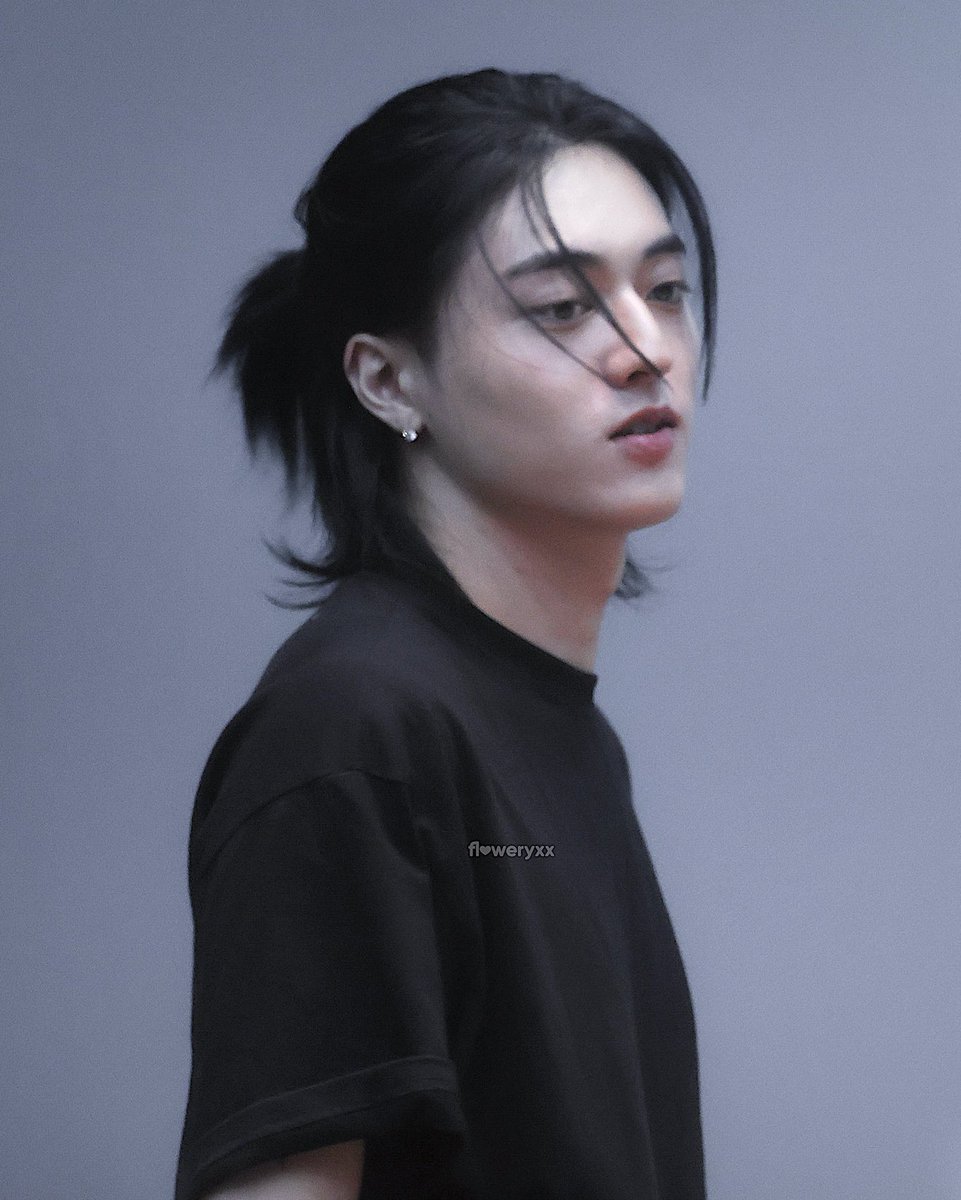 dxntcopymyID's tweet photo. ชอบฮารุโตะตอนผมยาวแล้วมัดผมมาก ฮือหล่ออ่ะ จริงๆ ชอบทั้งตอนผมยาวและผมสั้นเลย มันหล่อกันคนละแบบอ่ะ โดยเฉพาะฮีตอนทำผมสีดำนะ ยิ่งแบบฮืออหล่อมากกว่าเดิมอีก ปกติก็ชอบมากอยู่แล้ว ทำให้ชอบมากกว่าเดิมอีกอ่ะ😭🤎🦋 https://t.co/05v9GPyUov