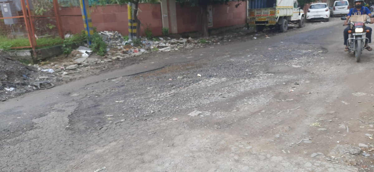 sumit8856's tweet photo. @DelhiPwd @p_sahibsingh @sandeepbjpadv  road are broken and there are many big holes near durga mata madir in sec 23 dwarka.
Please do something and do it ASAP.
You are the last hope. https://t.co/56X6AxjyB6