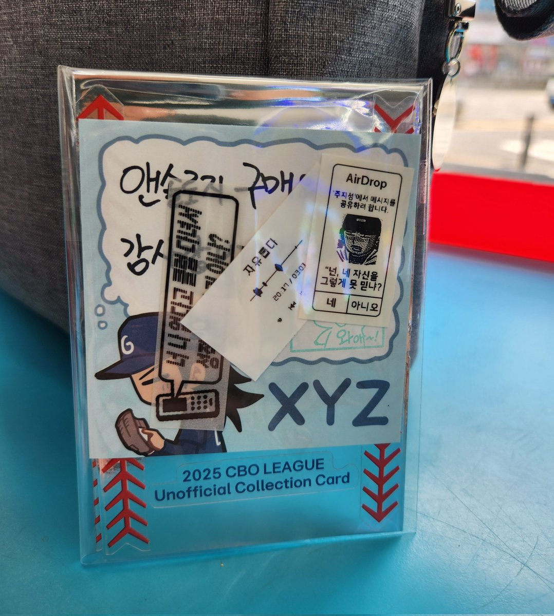 Hornets_OUT's tweet photo. 앤솔로지 후기 이벤트로 CBO 카드랑 아름다운 스티커 수령했습니다! 다시 한 번 주최진 여러분께 무한한 감사를... (호넷츠사랑해)
@GeneralM_Hongbo https://t.co/TlCadS6ELa