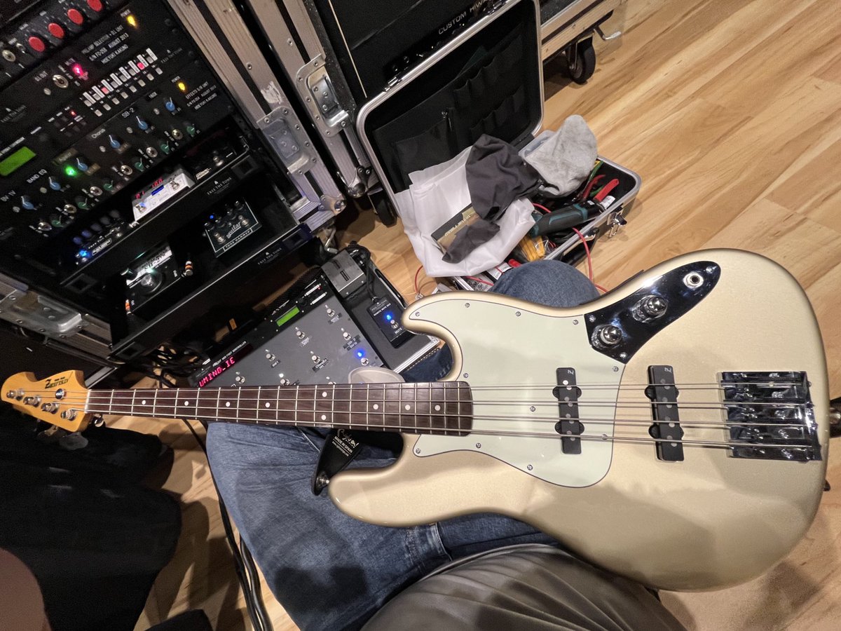 TUBEのライブリハーサル現場で角野秀行さんの楽器を調整させていただきました。今週末はいよいよ横浜スタジアム公演です！

Aki Motohashi

#ATELIERZ