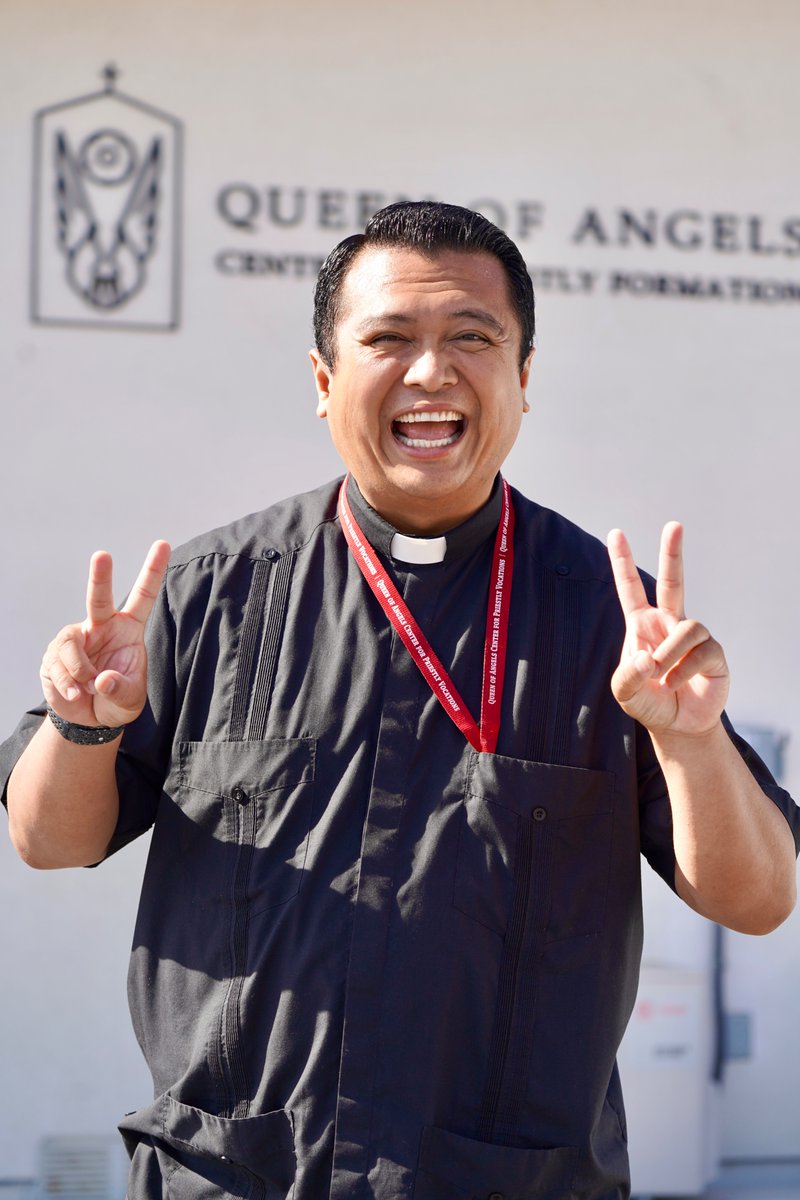 LAVocations's tweet photo. Happy Birthday @revfrlouiereyes 🥳🎉

Wishing you a blessed and joyful birthday! May God continue to bless you with many more years of life and thank you for all that you do for @lavocations 🙌

Throw a “ 🥳” down below to wish Fr. Louie a Happy Birthday! 

#BDAY
#FrLouie https://t.co/466l6D1Hq9