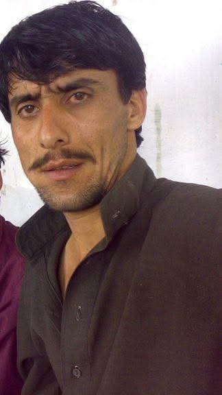 SafiullahYousi1's tweet photo. خبري سرچینې:
خوست ښار کې ناڅرګنده وسله‌والو پرون د بهارګل په نوم ځوان په ډزو وژلی، چې ترې دوه مېرمنې او ۱۰ ماشومان بې‌‌سرپرسته پاتې شول.
@SafiullahYousi1 https://t.co/44Ydi5lXV8