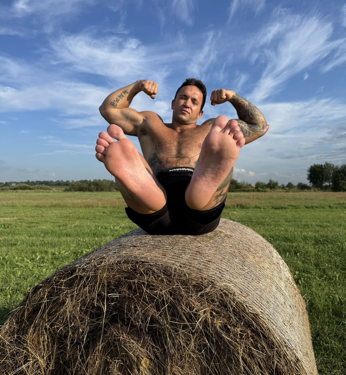 PanteraGodStyle tweet media