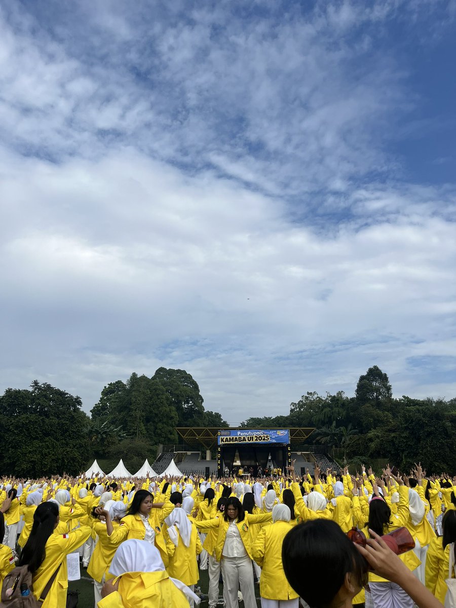 vanillavesz's tweet photo. 🌤️ https://t.co/iAXNnkehYW