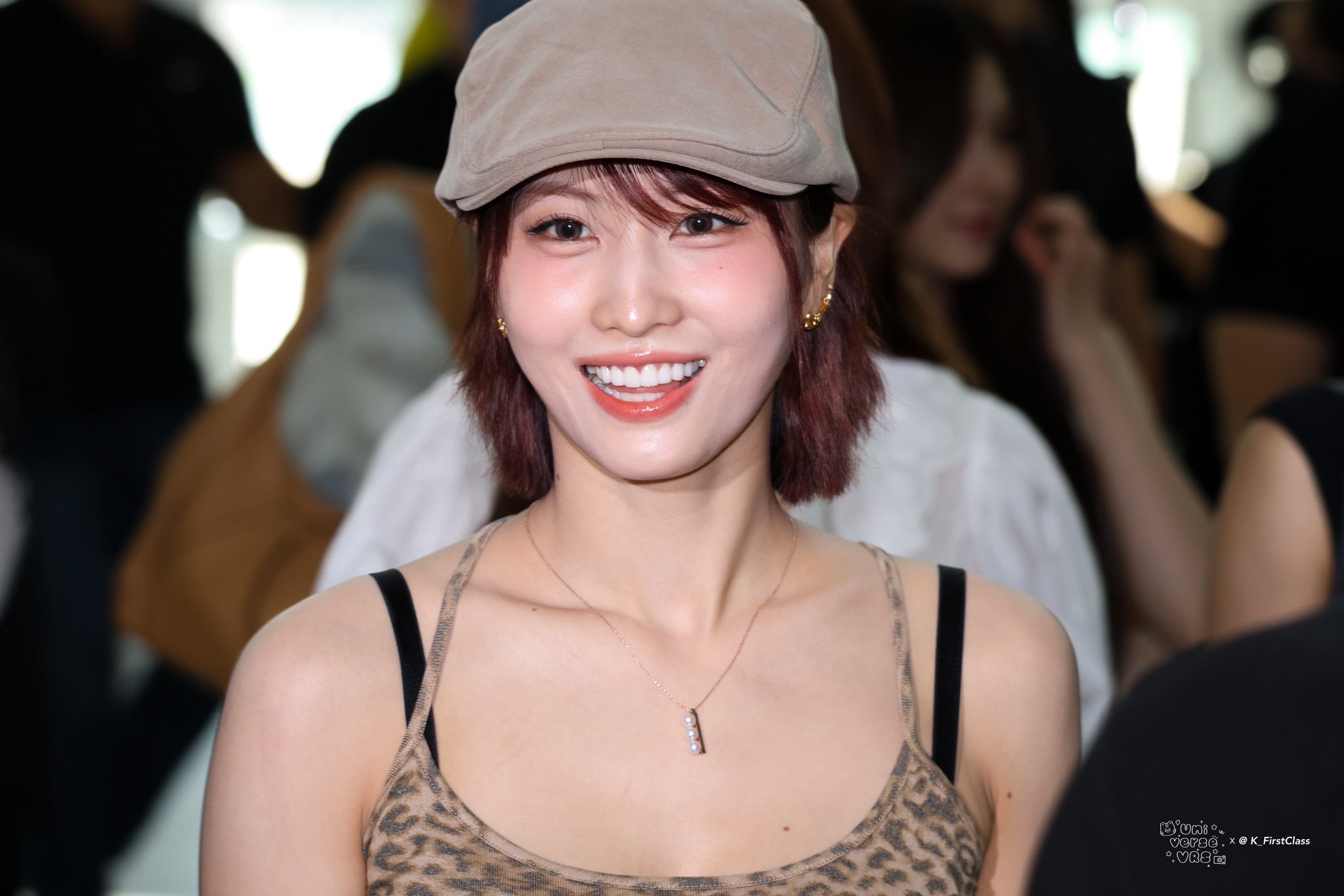 TWICE ヘアバンド モモ TWICE モモ THISISFOR ワルツ ライブ 仁川 ヘアゴム ヘアバンド