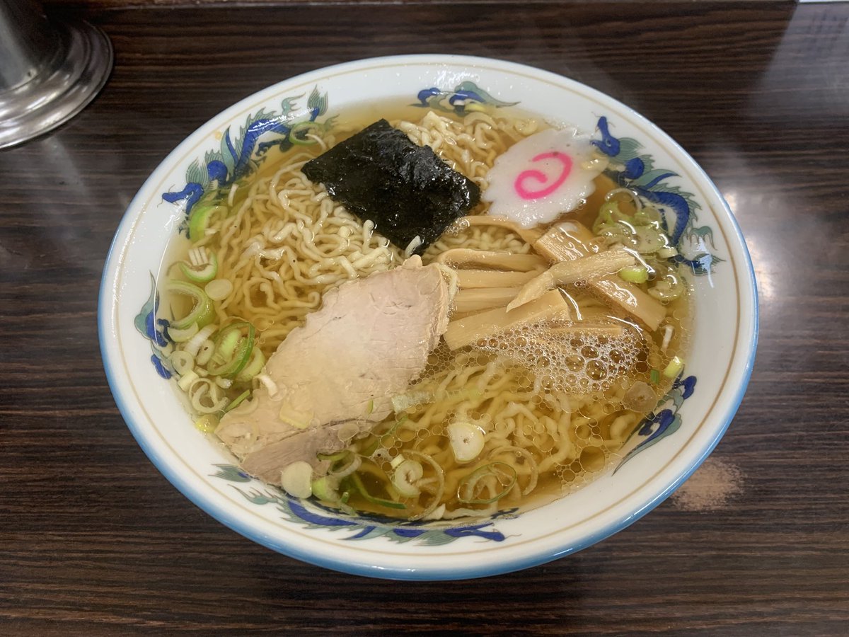 2025年ラーメン日記　7/26
今年の265麺
ラーメン168  つけ麺37  汁なし49  その他11

そばの店ひらま
中華そば

米沢のクラシックな店舗でクラシックなラーメン。いわゆる毎日食べれる味。素朴な見た目もじんわり美味い味も素敵✨