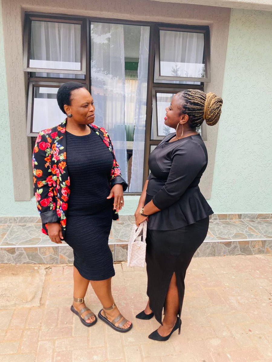 📍 Good Morning good people of the Lord 😇 

Help me wish Queen 👑 Mother 💐 a Blessed Birthday 🎂🍾🥂🥳🎉