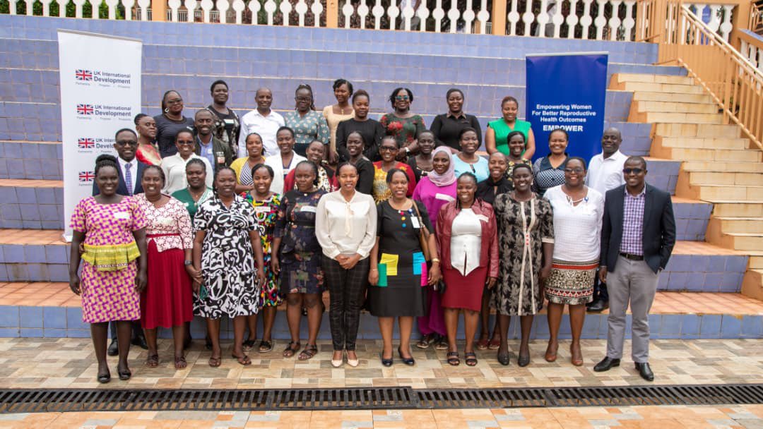 UKinUganda's tweet photo. 15% of pregnant women in 🇺🇬 face life threatening childbirth complications. Through the #EMPOWERUg programme, @UKinUganda is building capacity of health workers at national, regional &amp; health facility levels to reduce preventable deaths &amp; expand access to modern Family Planning. https://t.co/A98A5Er2om